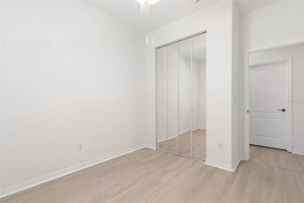 На продажу: $299,000 (3 спален, 2 ванн, 1453 Квадратных фут)