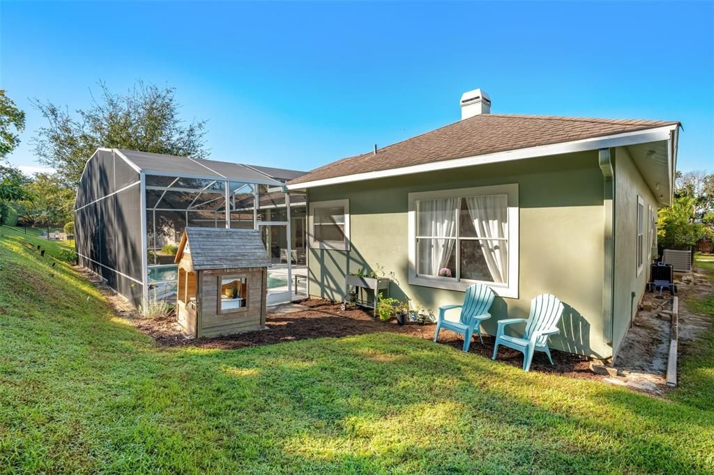 For Sale: $629,900 (4 beds, 2 baths, 2287 Square Feet)