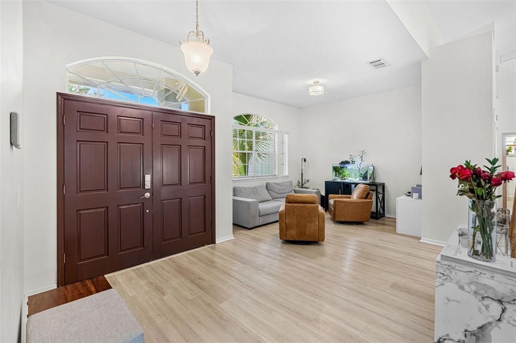 For Sale: $629,900 (4 beds, 2 baths, 2287 Square Feet)