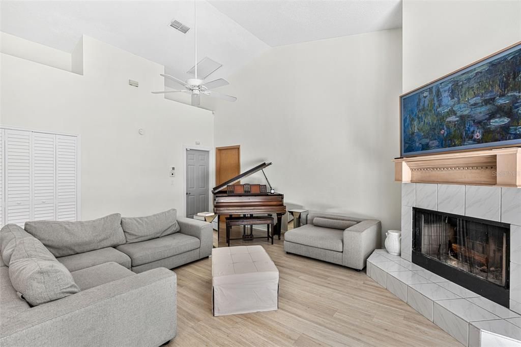 For Sale: $629,900 (4 beds, 2 baths, 2287 Square Feet)