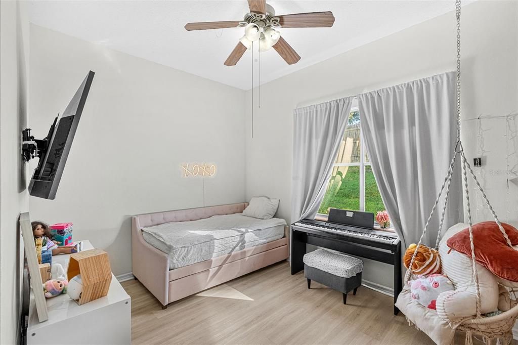 For Sale: $629,900 (4 beds, 2 baths, 2287 Square Feet)