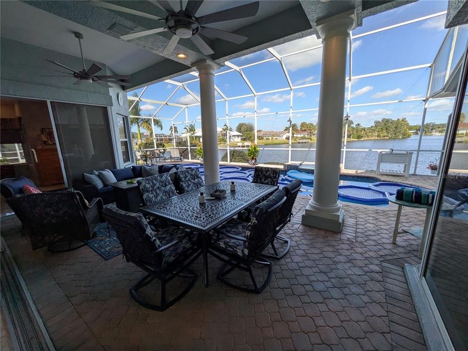 Active With Contract: $659,900 (3 beds, 2 baths, 3059 Square Feet)