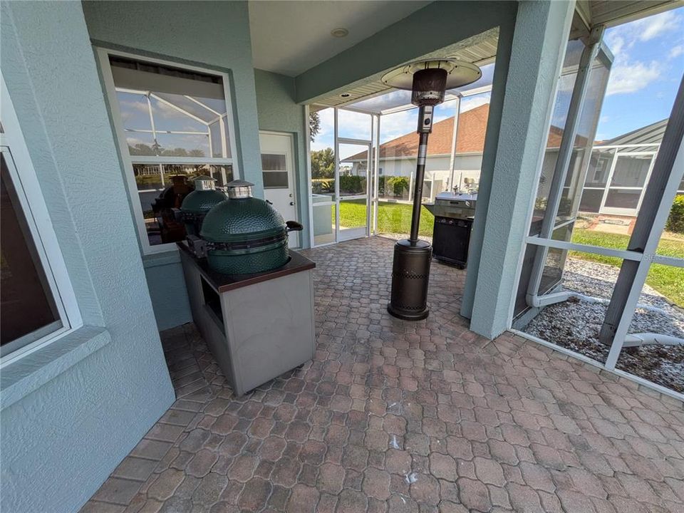 Active With Contract: $659,900 (3 beds, 2 baths, 3059 Square Feet)