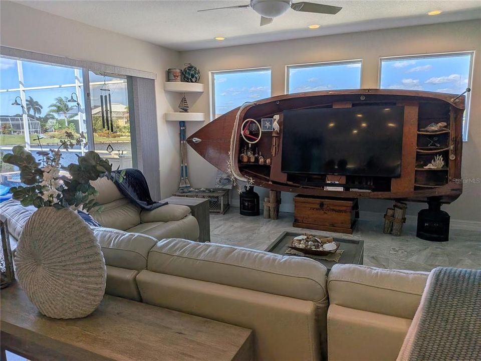 Active With Contract: $659,900 (3 beds, 2 baths, 3059 Square Feet)