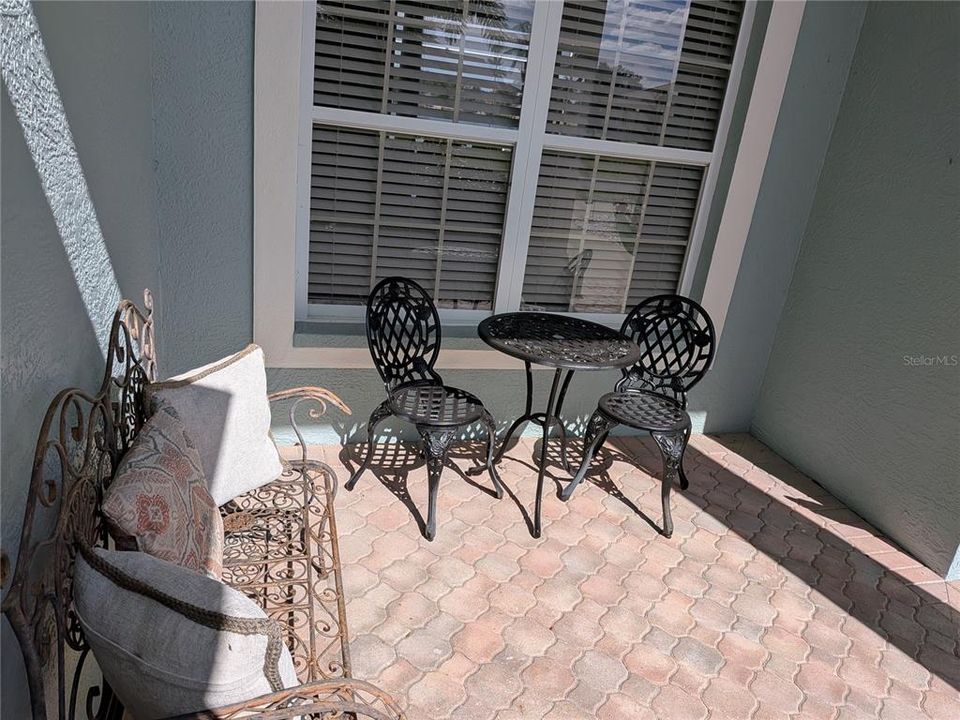 Active With Contract: $659,900 (3 beds, 2 baths, 3059 Square Feet)