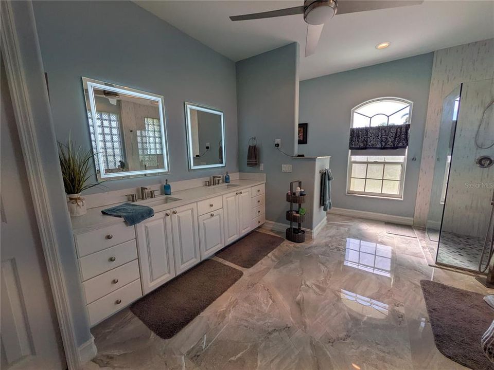 Active With Contract: $659,900 (3 beds, 2 baths, 3059 Square Feet)