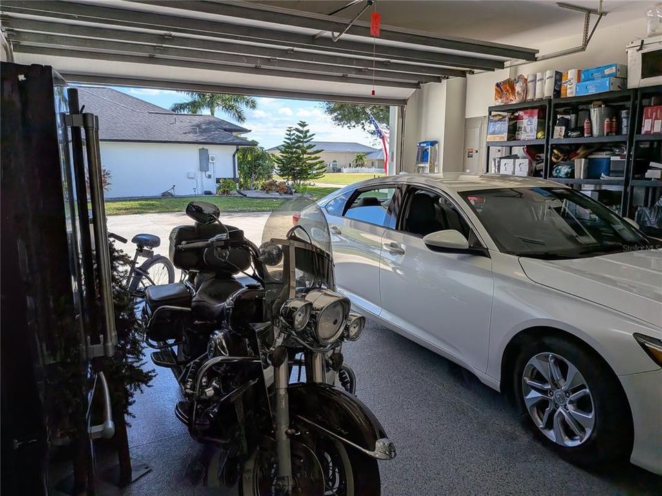 Active With Contract: $659,900 (3 beds, 2 baths, 3059 Square Feet)