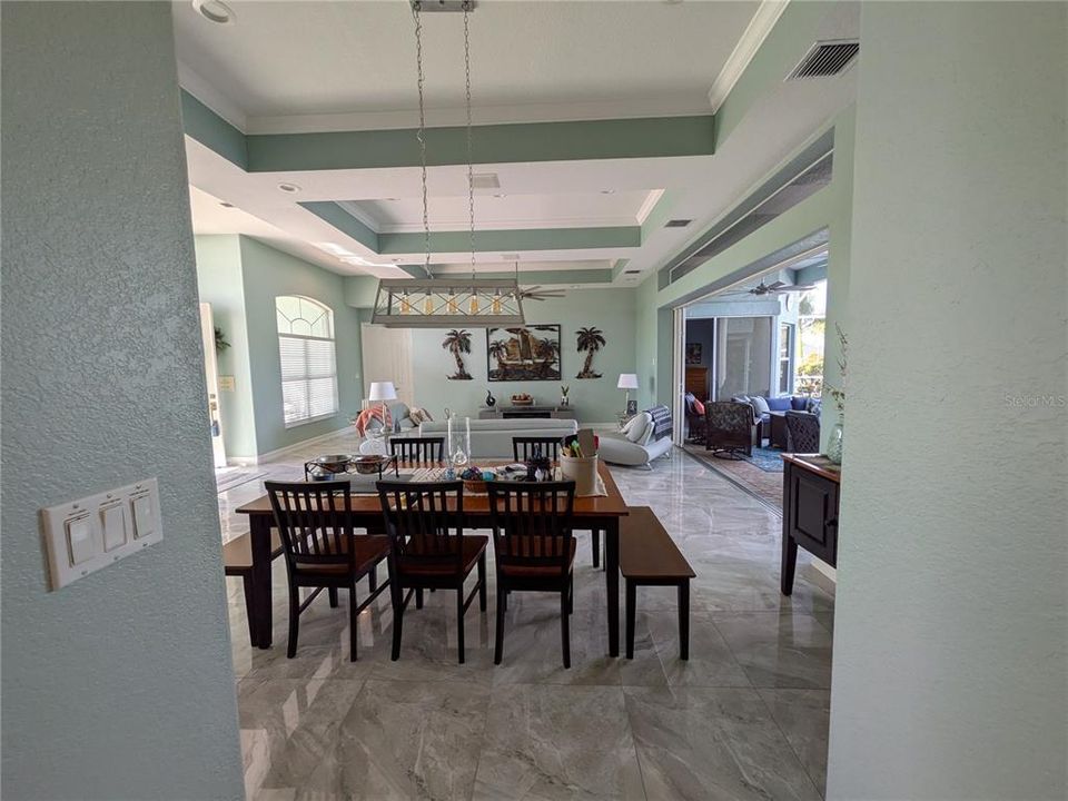 Active With Contract: $659,900 (3 beds, 2 baths, 3059 Square Feet)