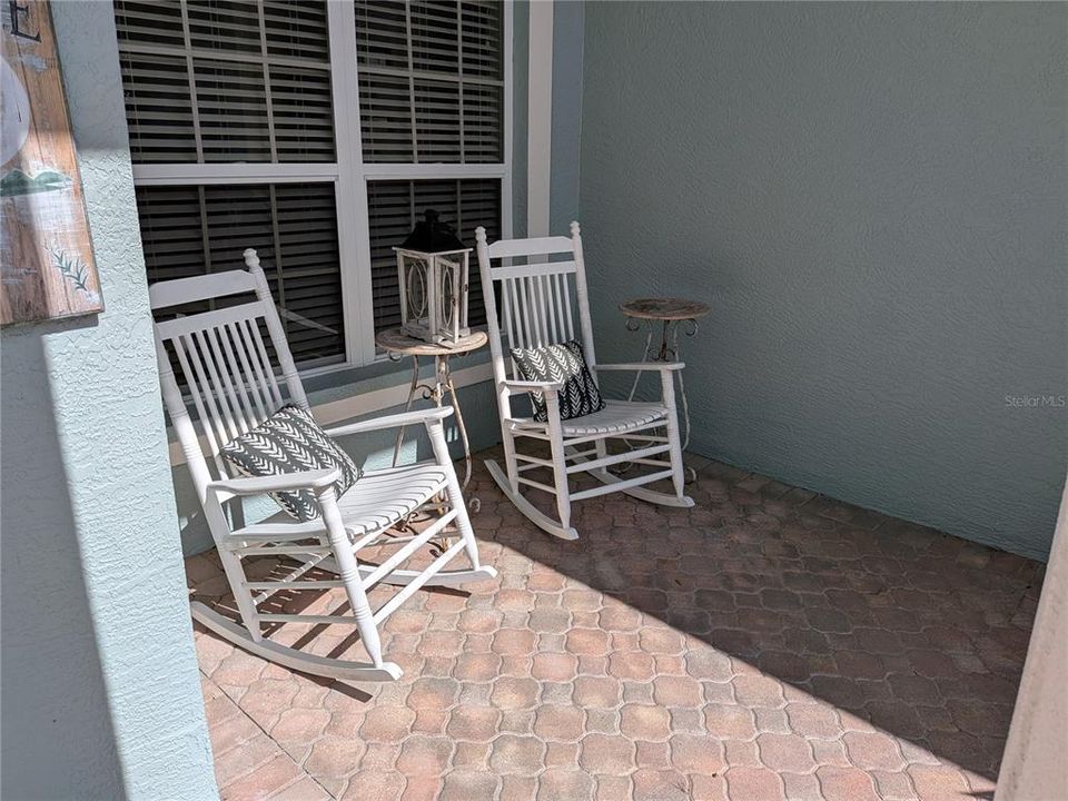 Active With Contract: $659,900 (3 beds, 2 baths, 3059 Square Feet)