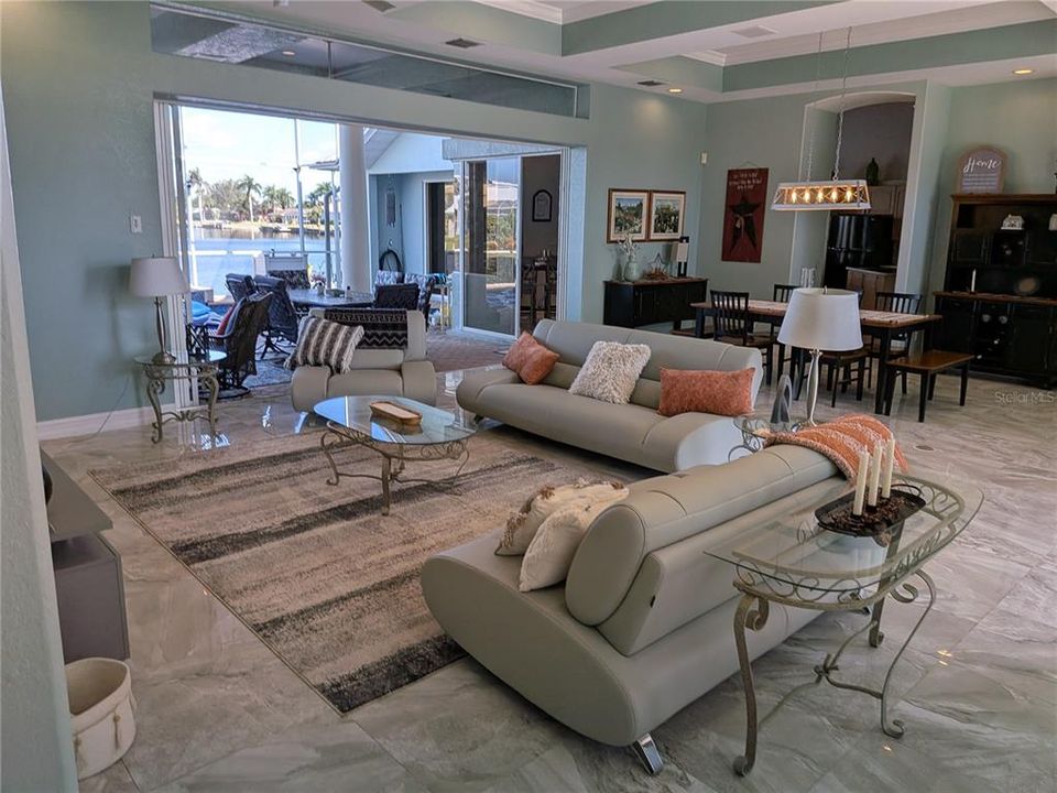 Active With Contract: $659,900 (3 beds, 2 baths, 3059 Square Feet)