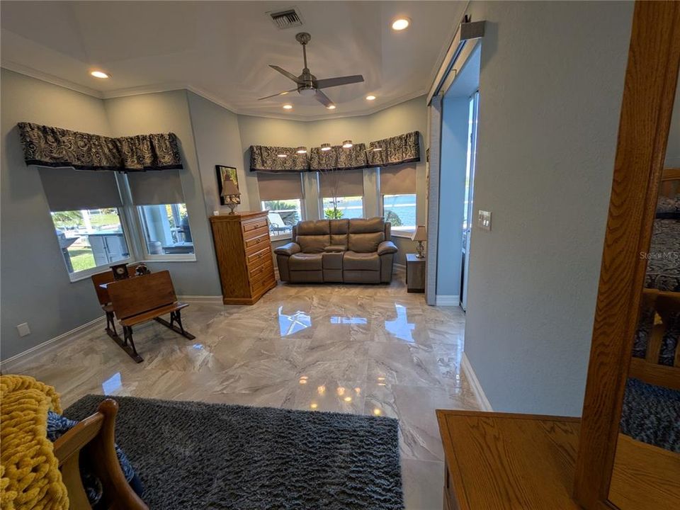 Active With Contract: $659,900 (3 beds, 2 baths, 3059 Square Feet)