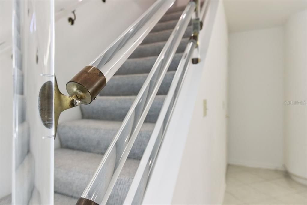 Activo con contrato: $550,000 (3 camas, 3 baños, 2828 Pies cuadrados)