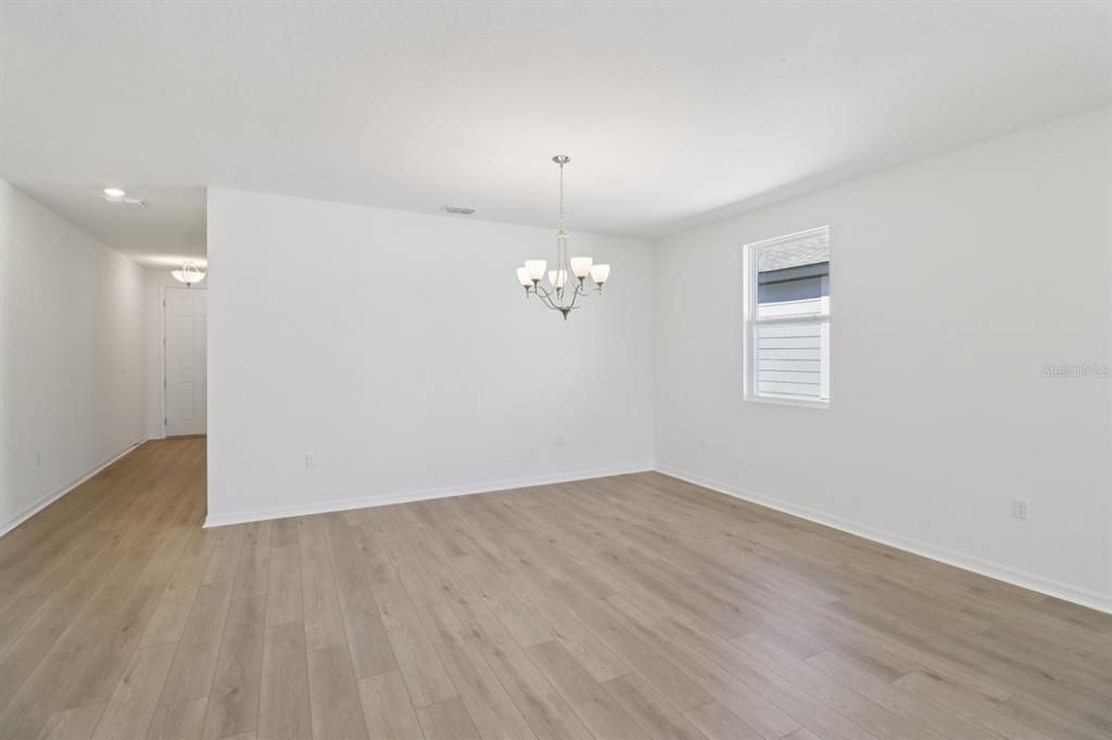 На продажу: $459,990 (4 спален, 3 ванн, 2226 Квадратных фут)