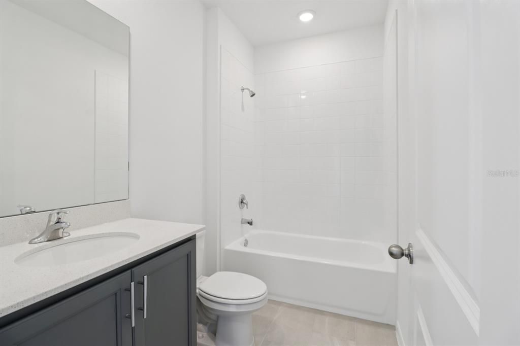 На продажу: $459,990 (4 спален, 3 ванн, 2226 Квадратных фут)