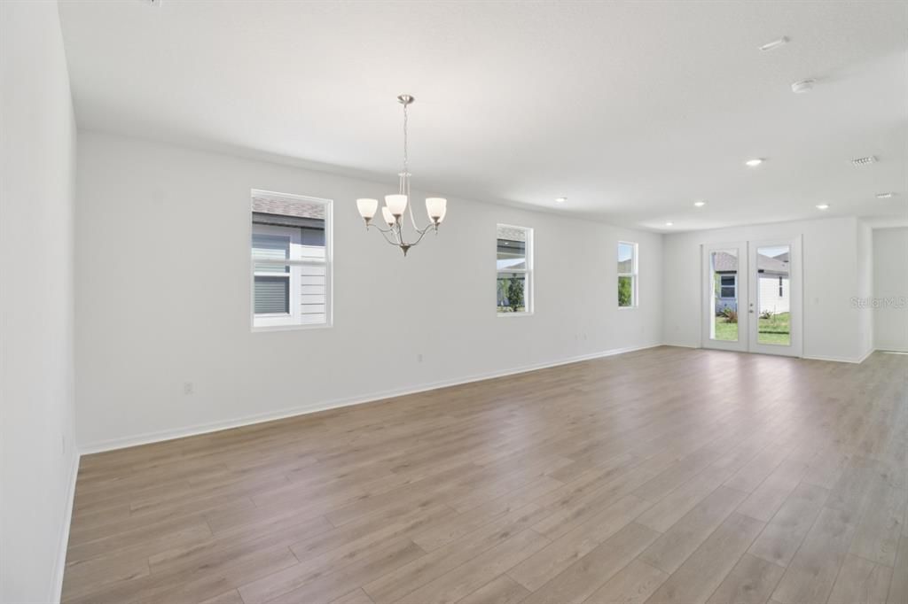 На продажу: $459,990 (4 спален, 3 ванн, 2226 Квадратных фут)