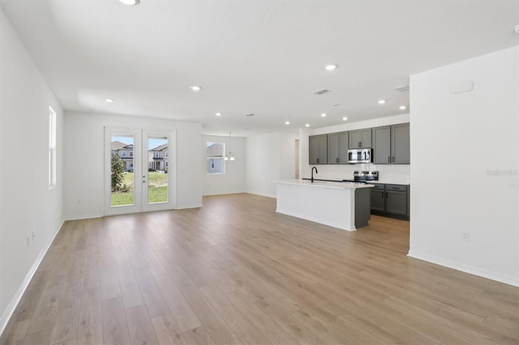 На продажу: $459,990 (4 спален, 3 ванн, 2226 Квадратных фут)