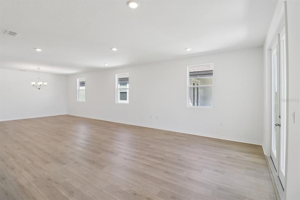 На продажу: $459,990 (4 спален, 3 ванн, 2226 Квадратных фут)