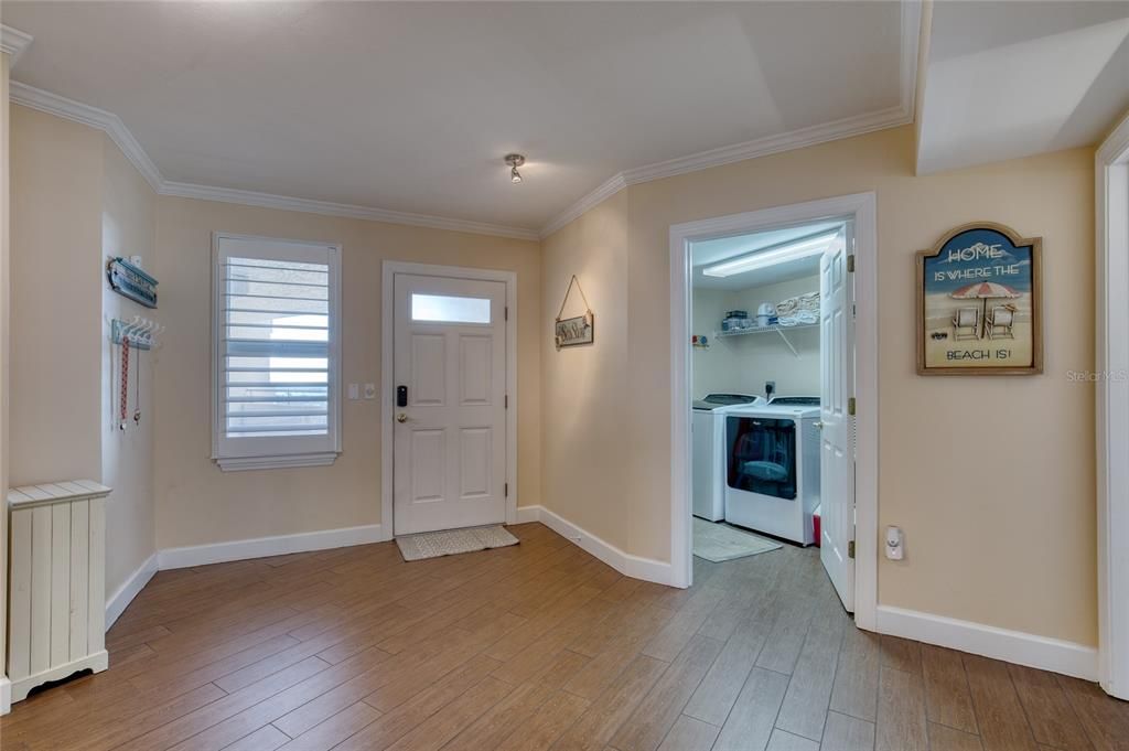 Active With Contract: $699,000 (3 beds, 3 baths, 2072 Square Feet)