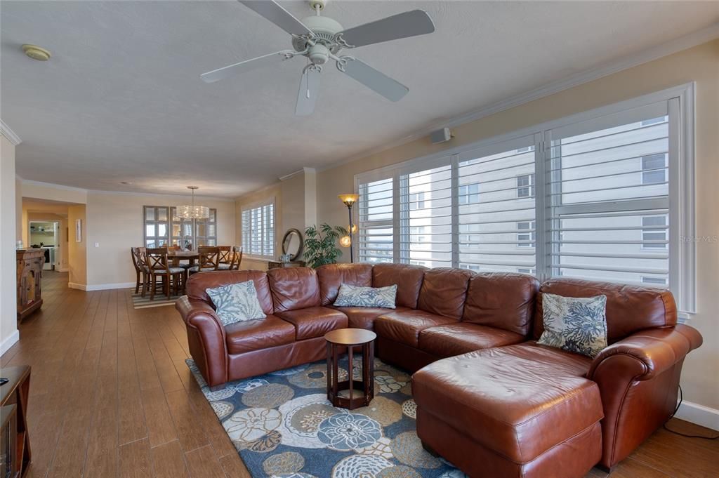 Active With Contract: $699,000 (3 beds, 3 baths, 2072 Square Feet)