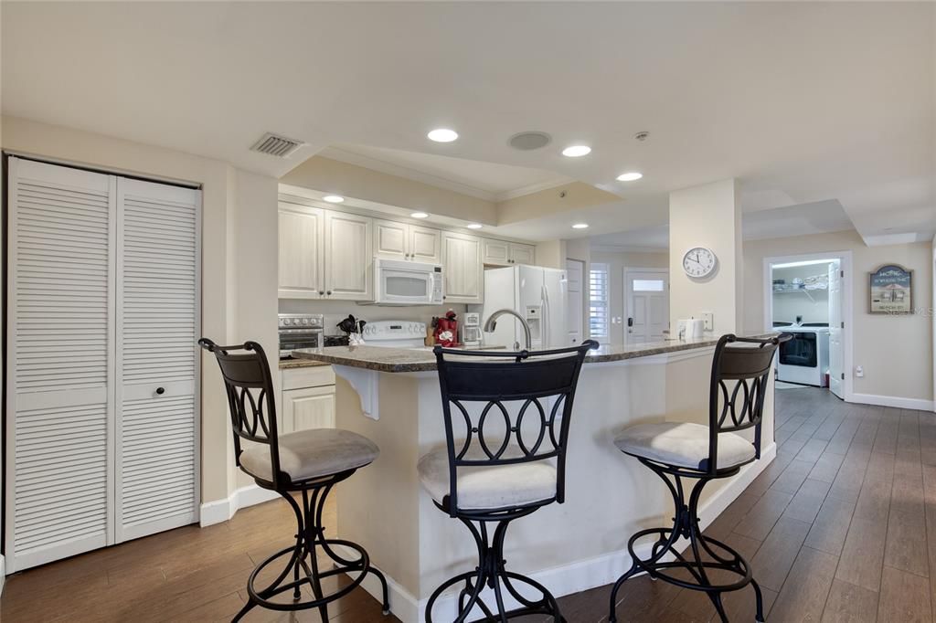 Active With Contract: $699,000 (3 beds, 3 baths, 2072 Square Feet)