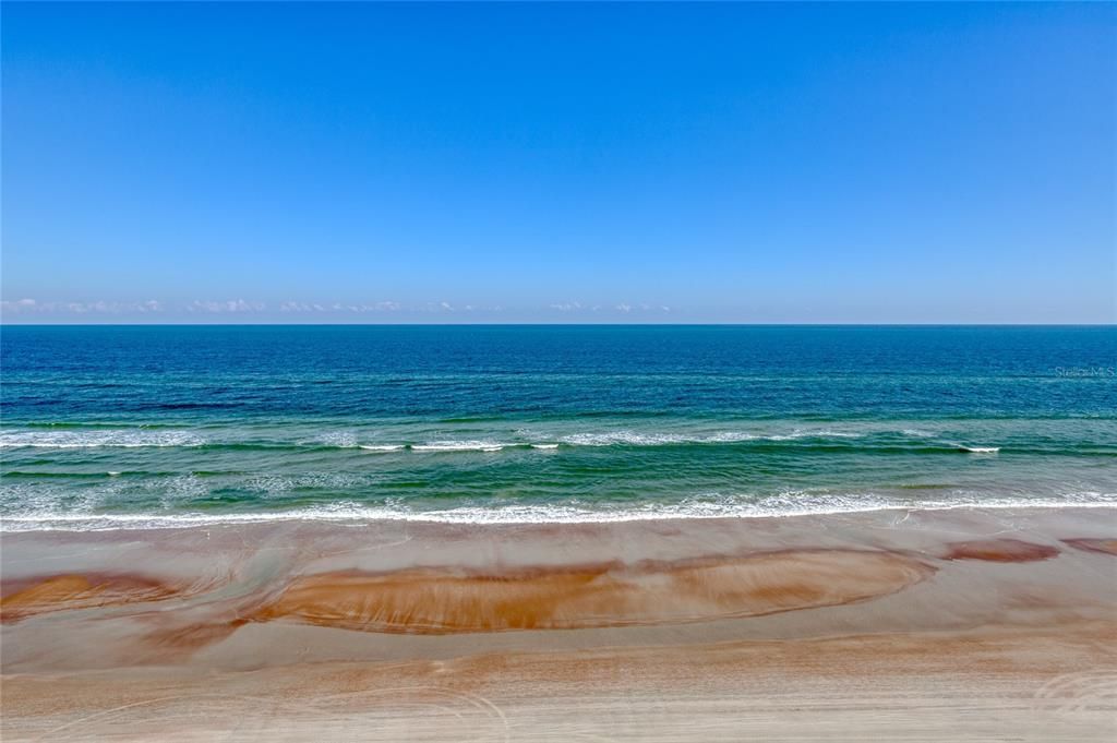 Active With Contract: $699,000 (3 beds, 3 baths, 2072 Square Feet)