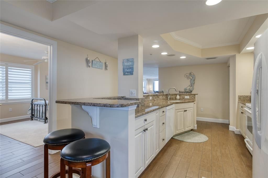 Active With Contract: $699,000 (3 beds, 3 baths, 2072 Square Feet)