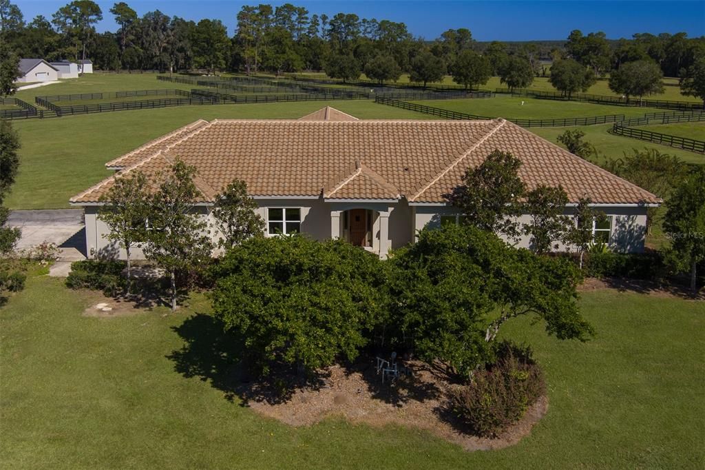 En Venta: $4,395,000 (3 camas, 2 baños, 3176 Pies cuadrados)