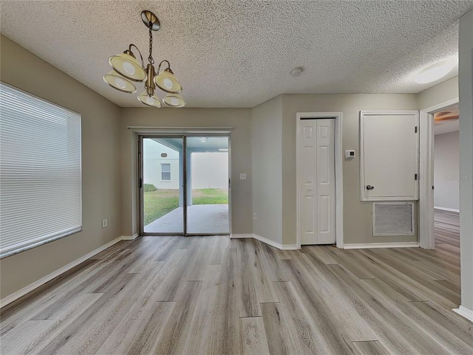 For Rent: $2,050 (3 beds, 2 baths, 1340 Square Feet)