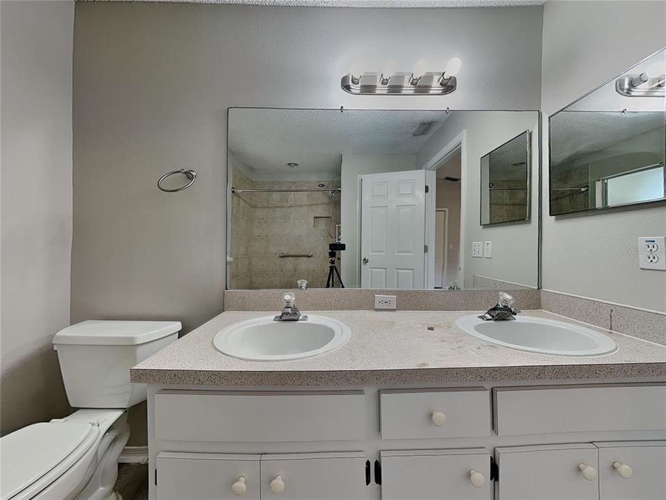 For Rent: $2,050 (3 beds, 2 baths, 1340 Square Feet)