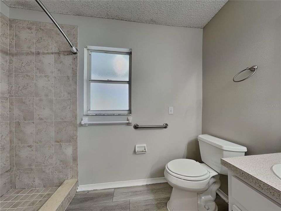 For Rent: $2,050 (3 beds, 2 baths, 1340 Square Feet)