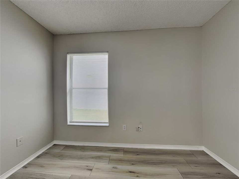 For Rent: $2,050 (3 beds, 2 baths, 1340 Square Feet)