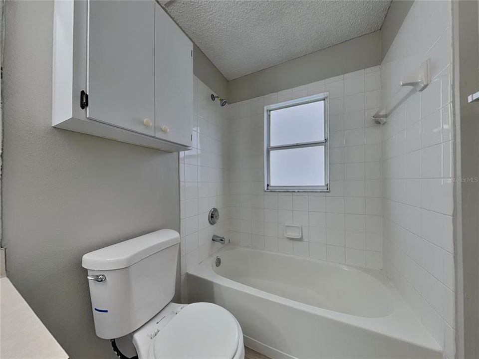 For Rent: $2,050 (3 beds, 2 baths, 1340 Square Feet)