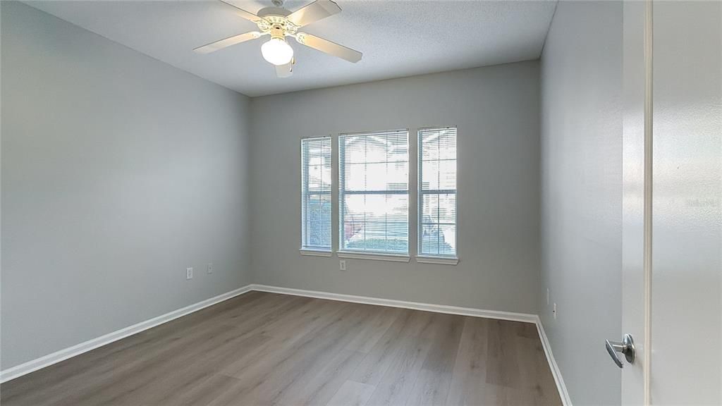 For Sale: $219,000 (1 beds, 1 baths, 790 Square Feet)