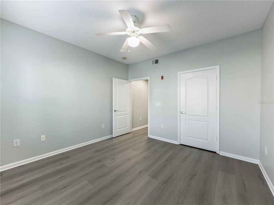 For Sale: $219,000 (1 beds, 1 baths, 790 Square Feet)