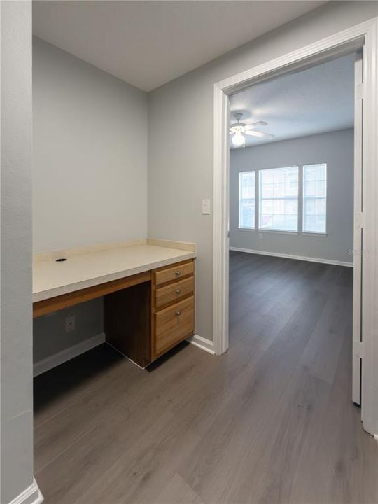 For Sale: $219,000 (1 beds, 1 baths, 790 Square Feet)