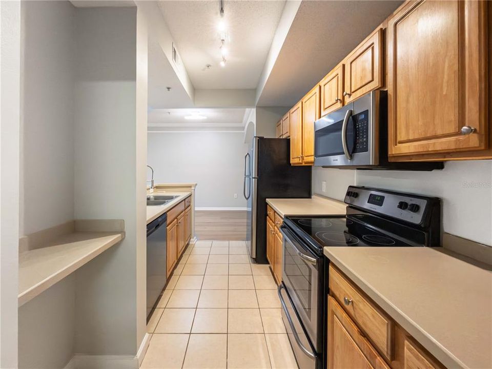 For Sale: $219,000 (1 beds, 1 baths, 790 Square Feet)