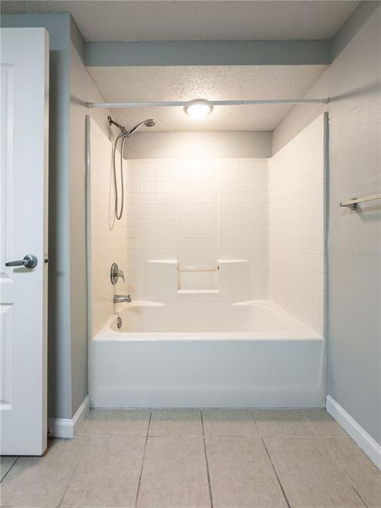 For Sale: $219,000 (1 beds, 1 baths, 790 Square Feet)