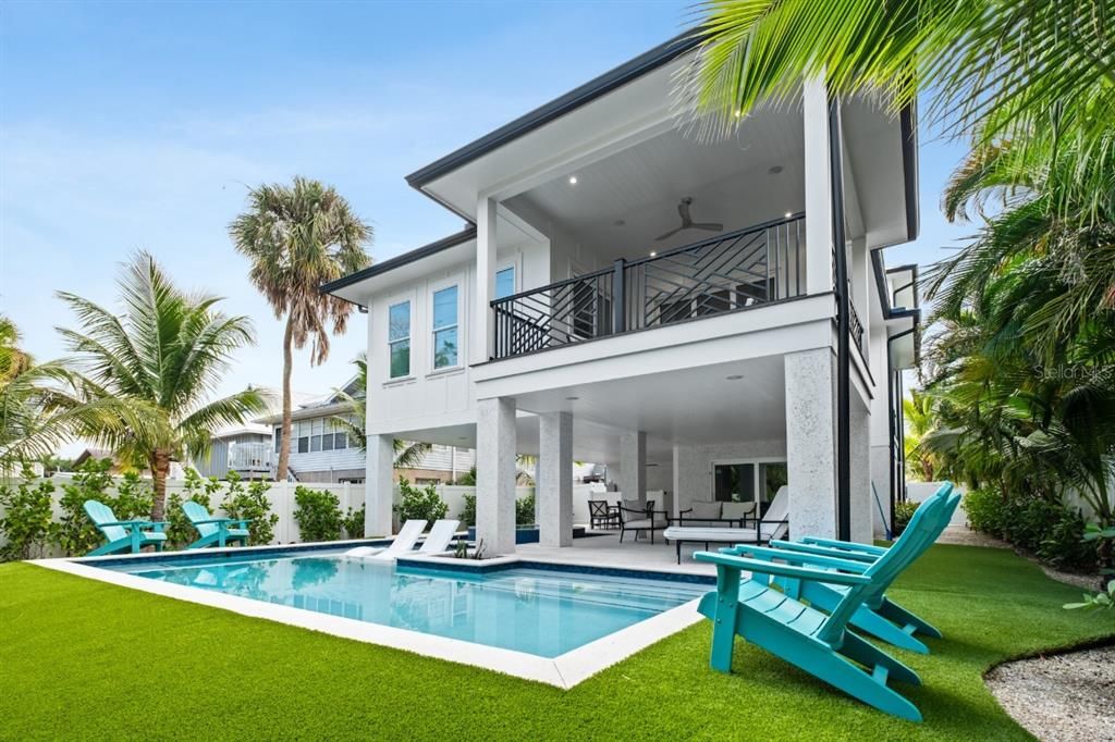 For Sale: $3,590,000 (6 beds, 6 baths, 3545 Square Feet)