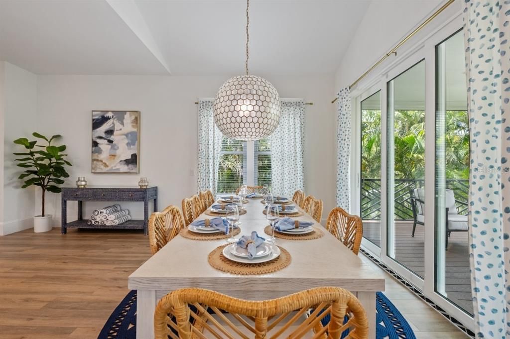 For Sale: $3,590,000 (6 beds, 6 baths, 3545 Square Feet)