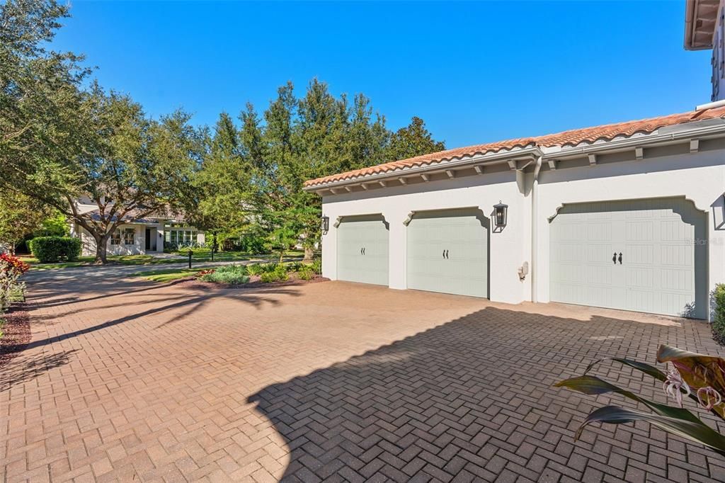 For Sale: $2,995,000 (5 beds, 5 baths, 5095 Square Feet)