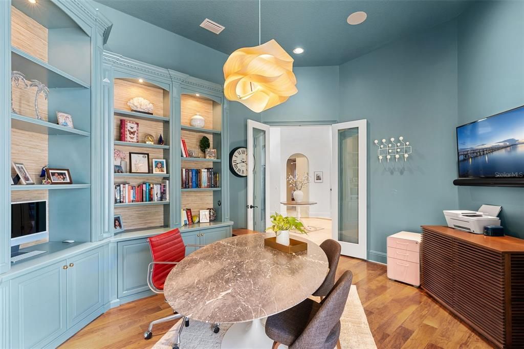 For Sale: $2,995,000 (5 beds, 5 baths, 5095 Square Feet)