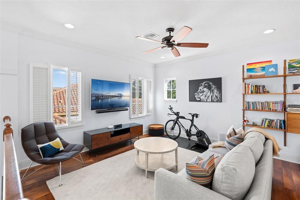 For Sale: $2,995,000 (5 beds, 5 baths, 5095 Square Feet)