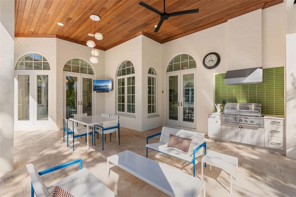 For Sale: $2,995,000 (5 beds, 5 baths, 5095 Square Feet)