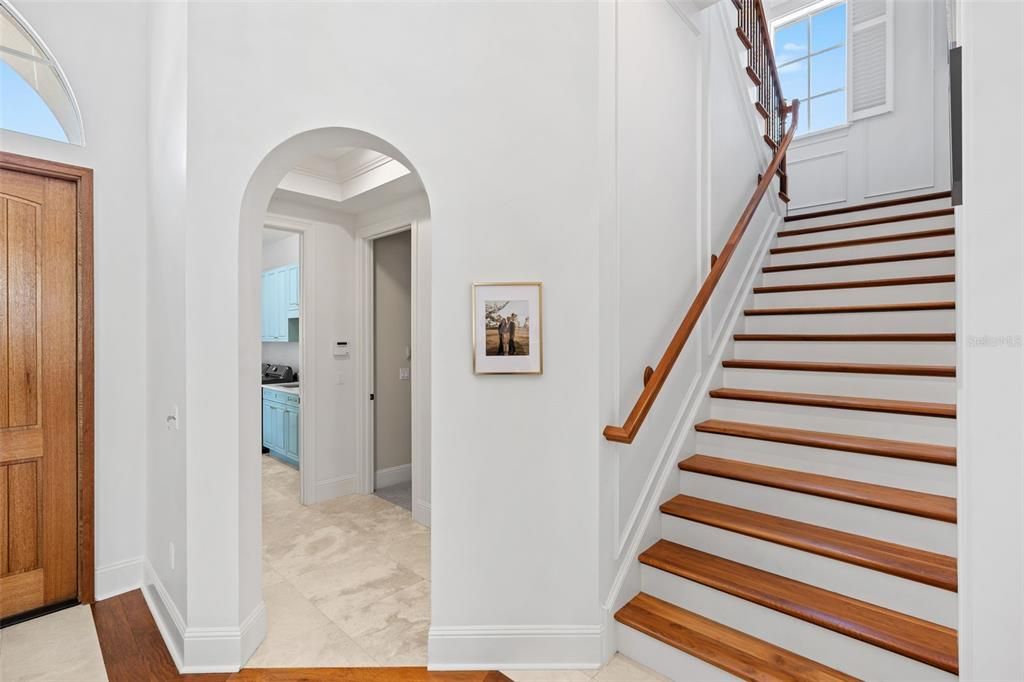 For Sale: $2,995,000 (5 beds, 5 baths, 5095 Square Feet)