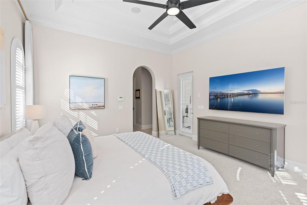 For Sale: $2,995,000 (5 beds, 5 baths, 5095 Square Feet)