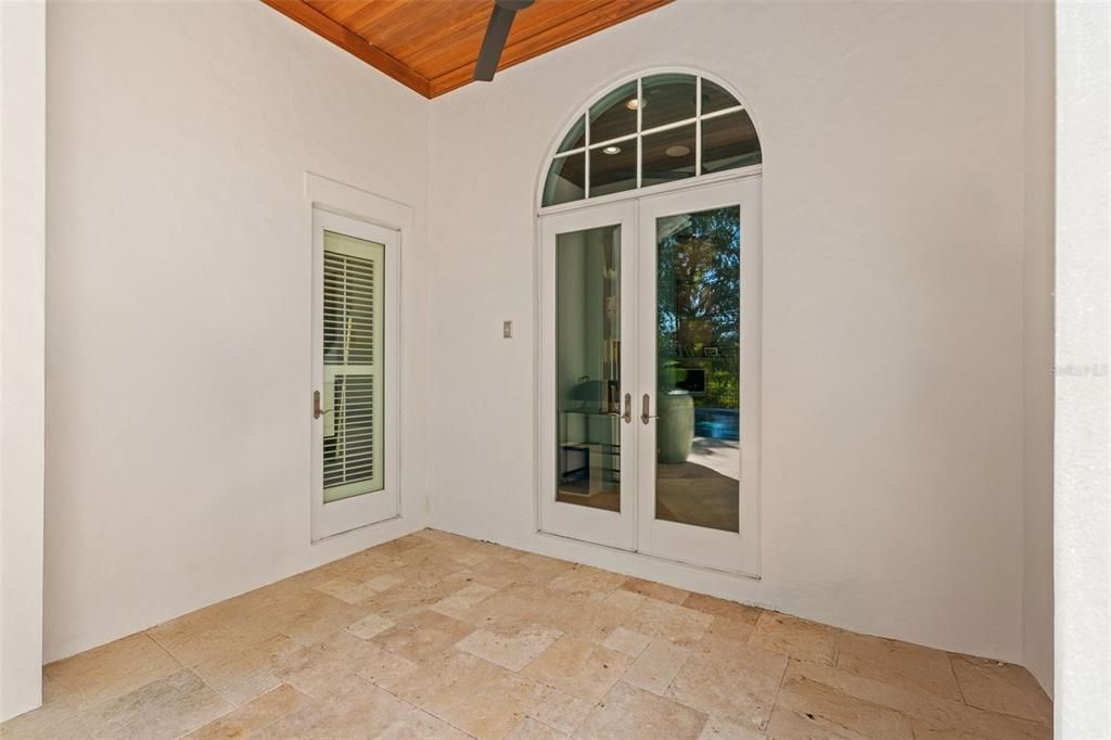 For Sale: $2,995,000 (5 beds, 5 baths, 5095 Square Feet)