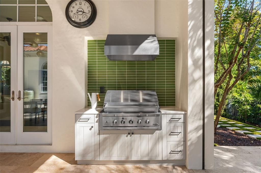 For Sale: $2,995,000 (5 beds, 5 baths, 5095 Square Feet)