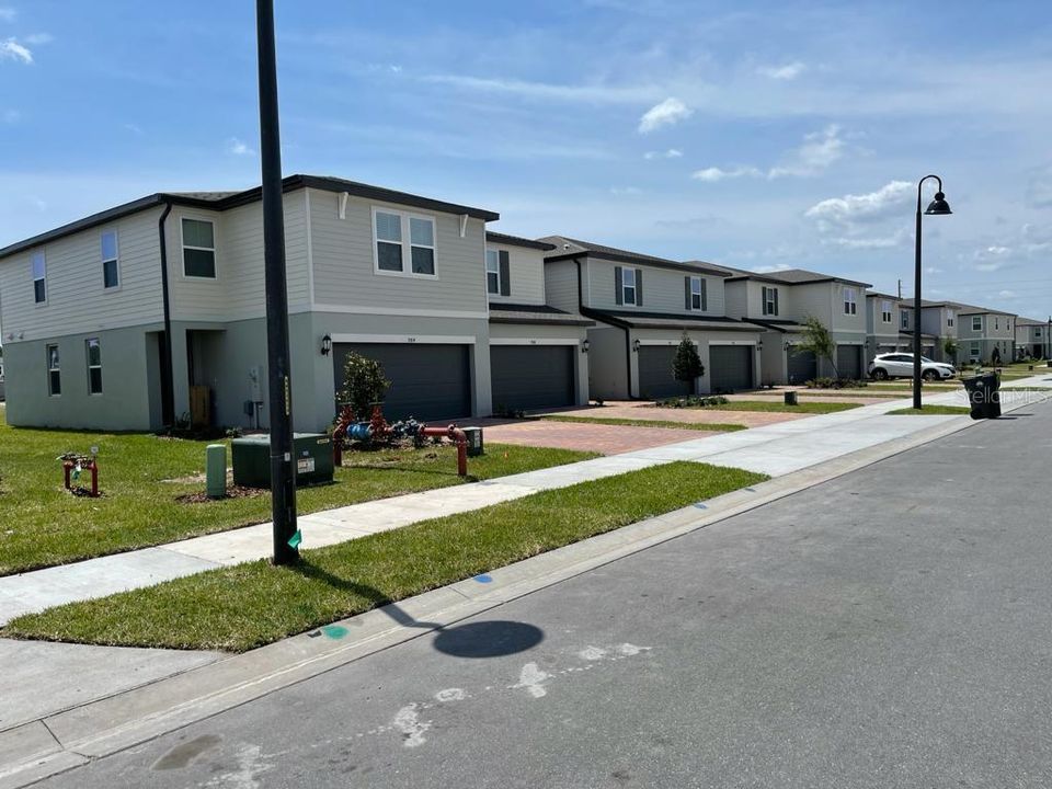 En Renta: $2,300 (3 camas, 2 baños, 1566 Pies cuadrados)