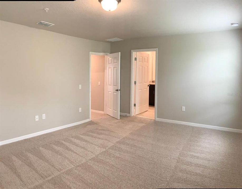 En Renta: $2,300 (3 camas, 2 baños, 1566 Pies cuadrados)