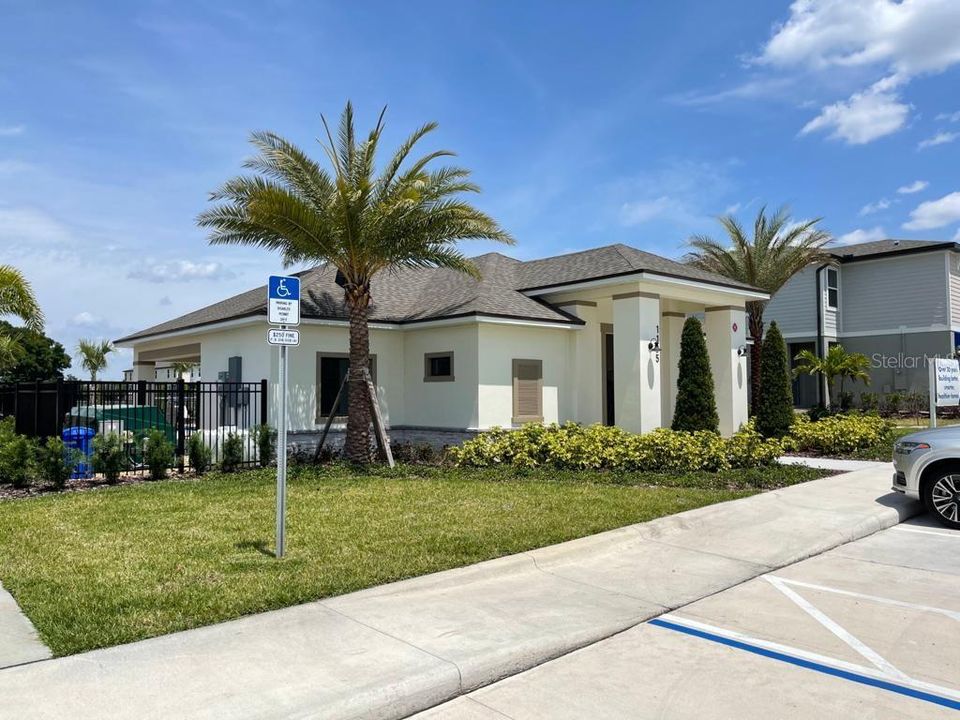 En Renta: $2,300 (3 camas, 2 baños, 1566 Pies cuadrados)